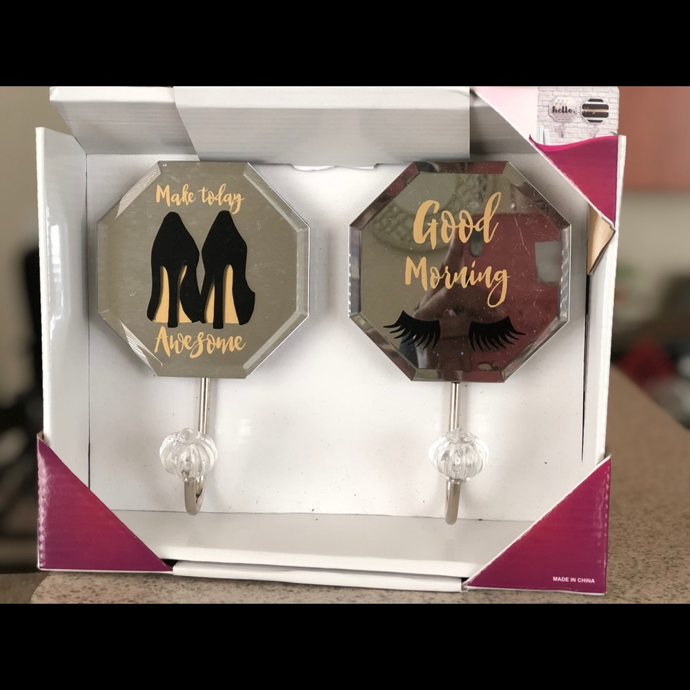 Brand New beautiful hanging hooks